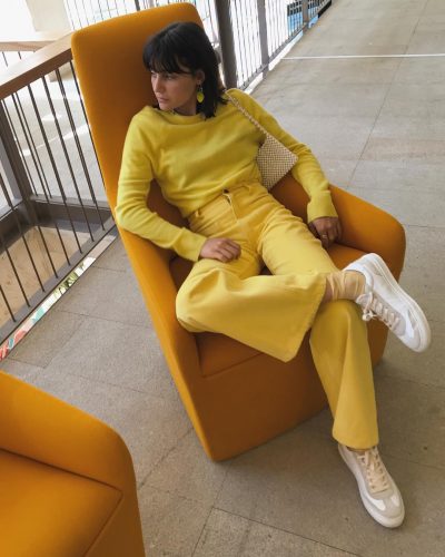 vintage all-yellow look